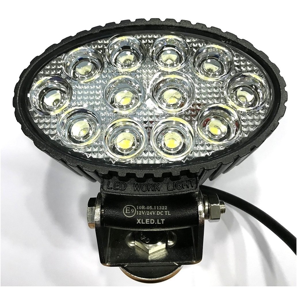 EMC LED plataus švietimo darbo žibintas 36W, 10-30V, 12 LED 1 EMC LED plataus švietimo darbo žibintas 36W, 10-30V, 12 LED 1