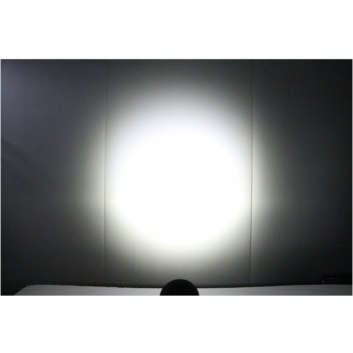 EMC LED plataus švietimo apvalus darbo žibintas 27W, 10-30V, 9 LED 10 EMC LED plataus švietimo apvalus darbo žibintas 27W, 10-30V, 9 LED 10